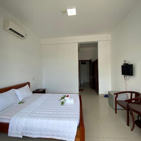 Con Dao Guesthouse Chi Khu Co Ong Exterior foto